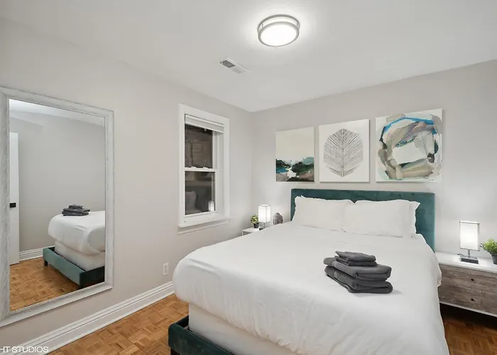 Apartment Brilliant Downtown 3-bedroom Chicago