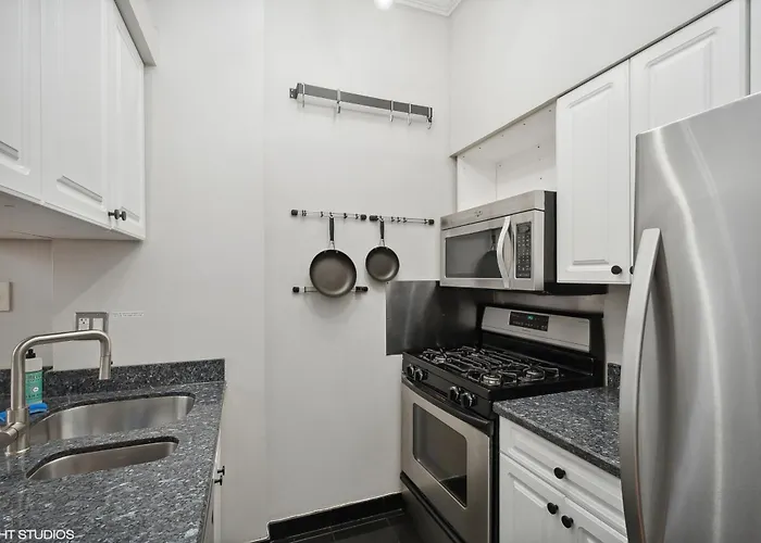 Apartment Brilliant Downtown 3-bedroom *