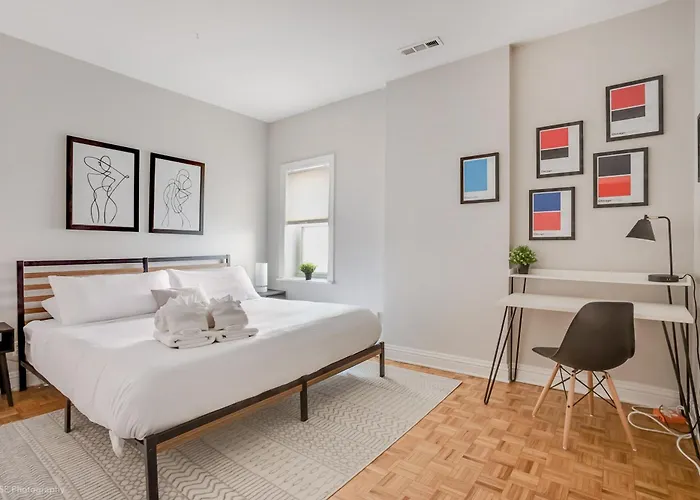 Brilliant Downtown 3-bedroom Apartment Chicago